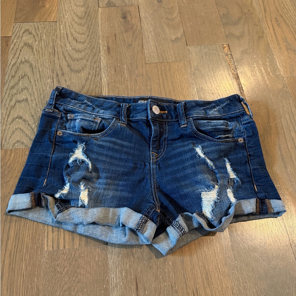 Express Blue jeans denim 5 pocket shorts cuffed hem distressed Size 2